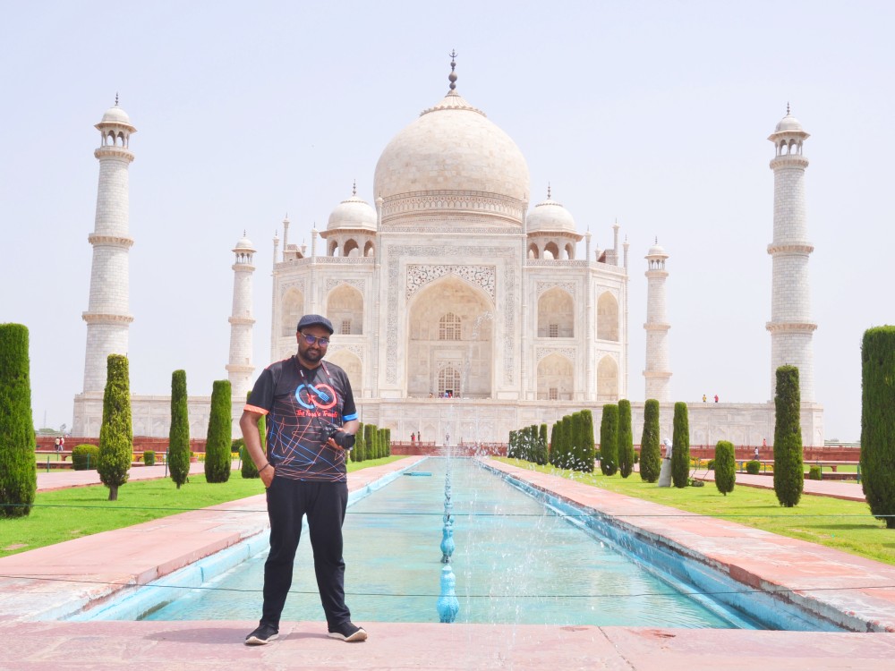Visiting Taj Mahal, Agra | Seventh Wonder of the World Review