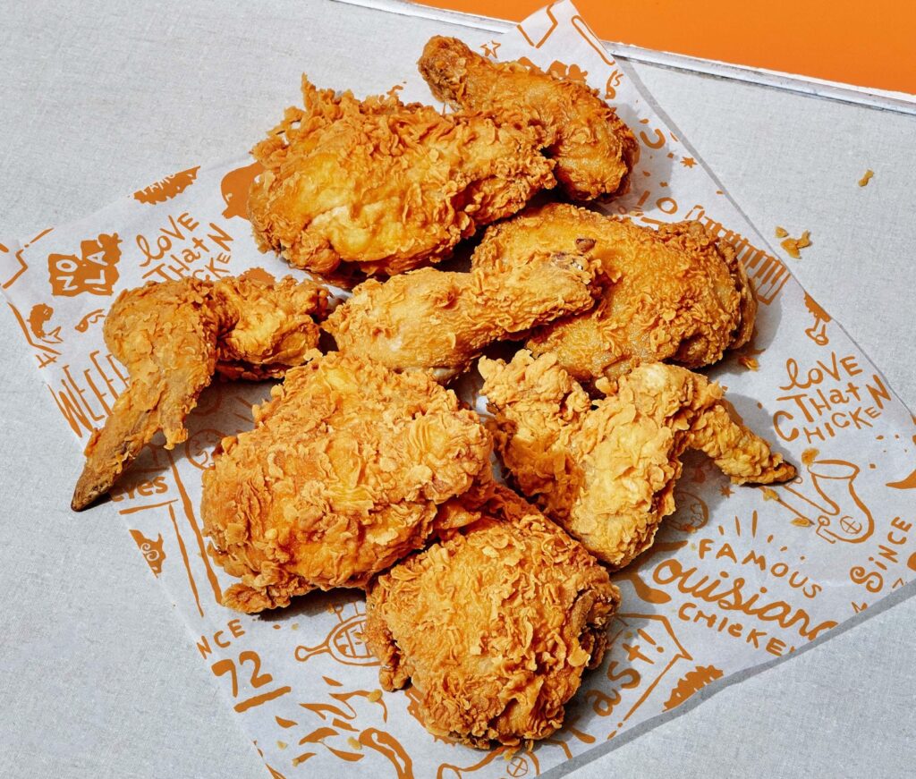 Popeyes Louisiana Kitchen's Famous Signature Chicken Recipe: A Southern ...